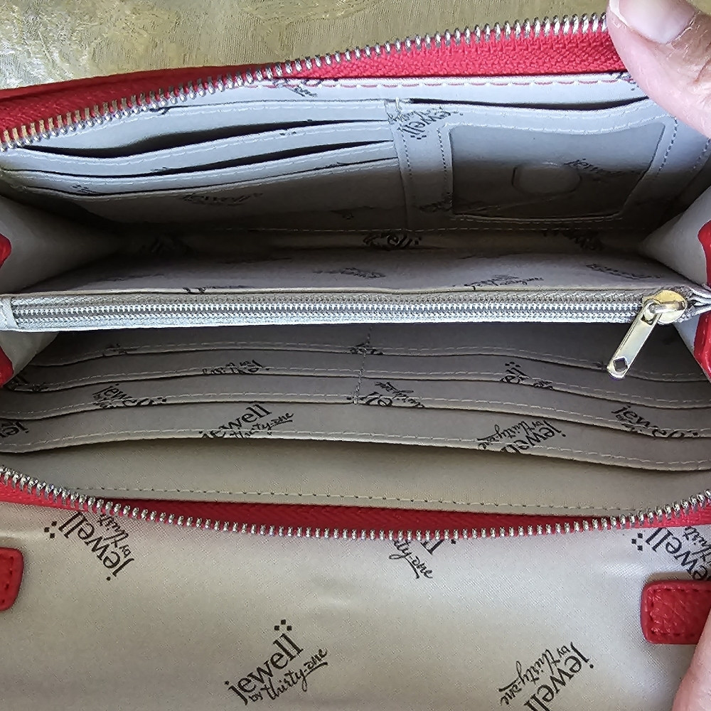 Thirty-One wallet purse